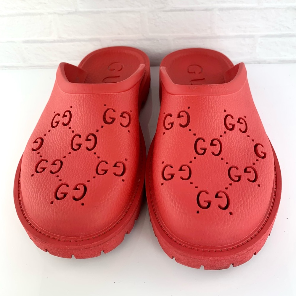 Authentic GUCCI GG Red Rubber Slip On Mens Sandal/Clog/Mules Size US 6